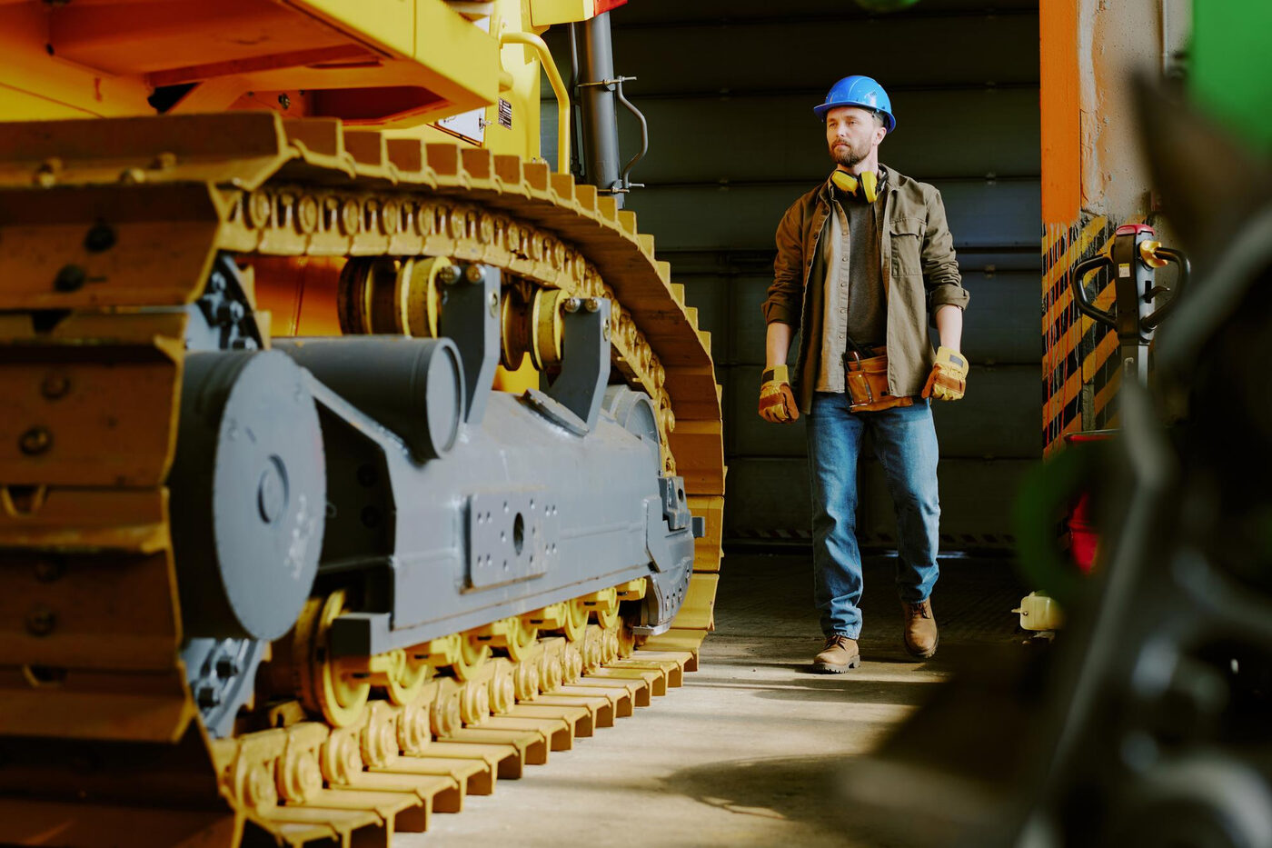 Industriearbeit im Team — Werkstattalltag